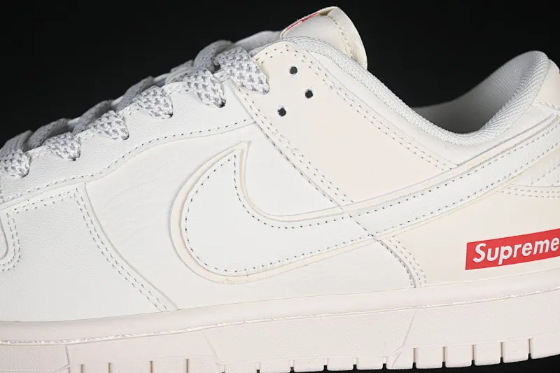All categories Nk SB Dunk Series Nk SB Dunk Low High-end customized low-top sneakers Nike SB Dunk Low Supreme co-branded off-white red hook Anniversary high-end customized low-top casual sneakers CS1688-109